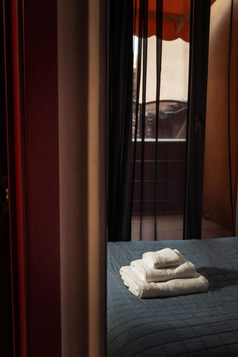 Others 5, Locanda dell'Orsa, Bologna