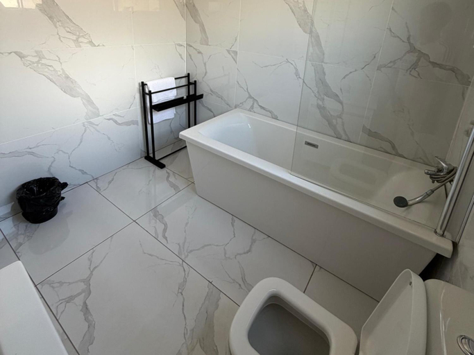 Bathroom, Giyani Shamba Lodge, Mopani