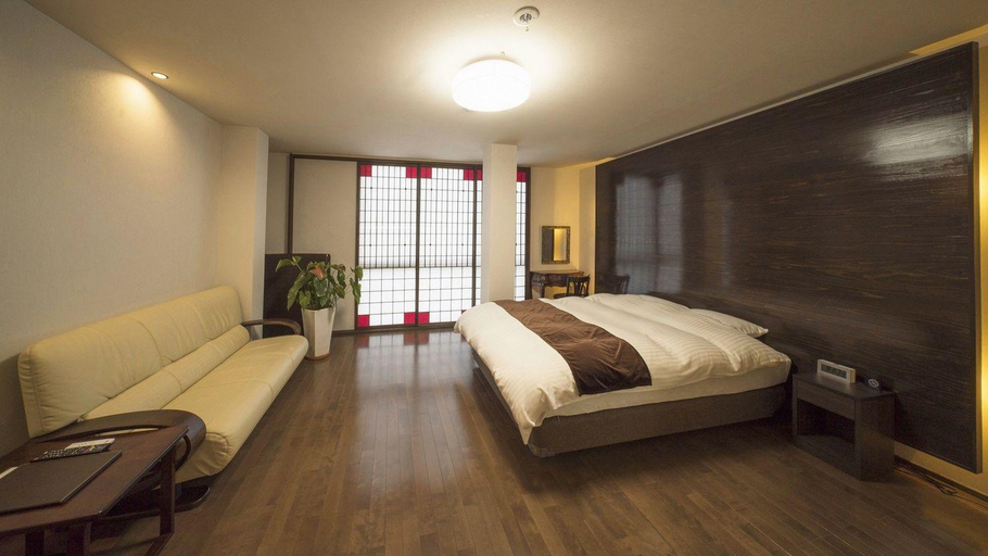 Bedroom 2, Kizan Club, Hita