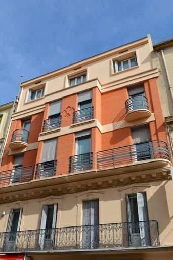 Exterior & Views 2, Hôtel Colisée Verdun, Hérault