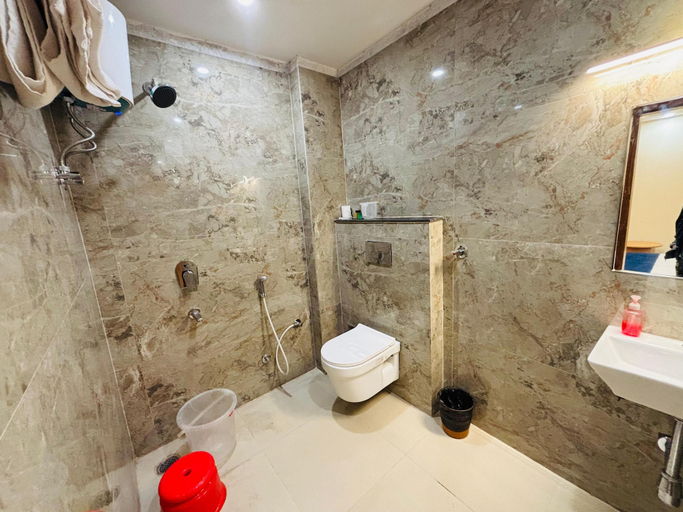 Bathroom 5, Hotel The Ananta Inn, Gwalior