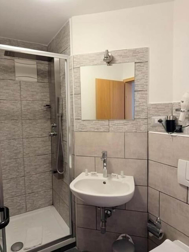 Bathroom 5, Hotel Altavilla, Rhein-Neckar-Kreis
