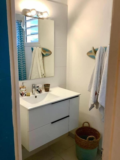Bathroom 5, KAY TI SABLE, Le Diamant