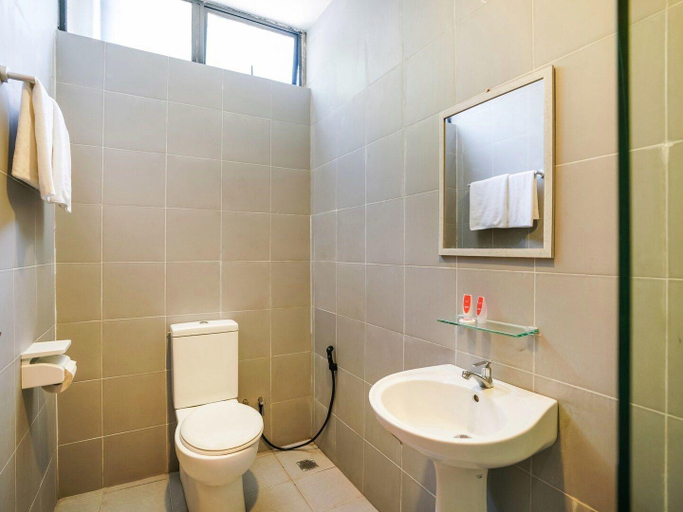 Bathroom 4, Treeline Urban Inn, Kota Kinabalu