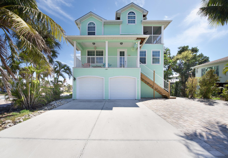 Exterior & Views 2, Key Lime Villa, Lee