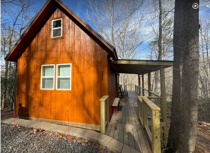 Interior 5, Retreat at Riverbend, Ashe