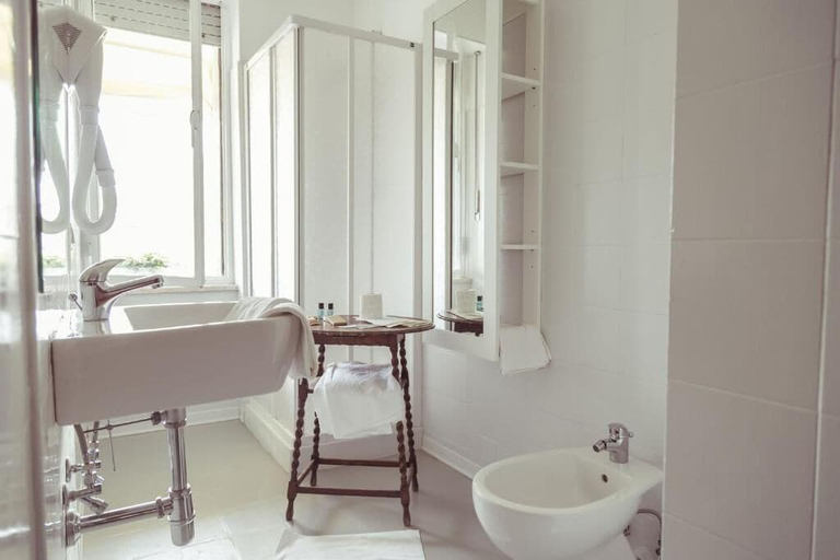 Bathroom 5, Piccolo Mondo Hotel, Grosseto