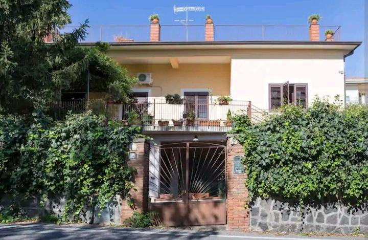 4, Shadows hill, Catania