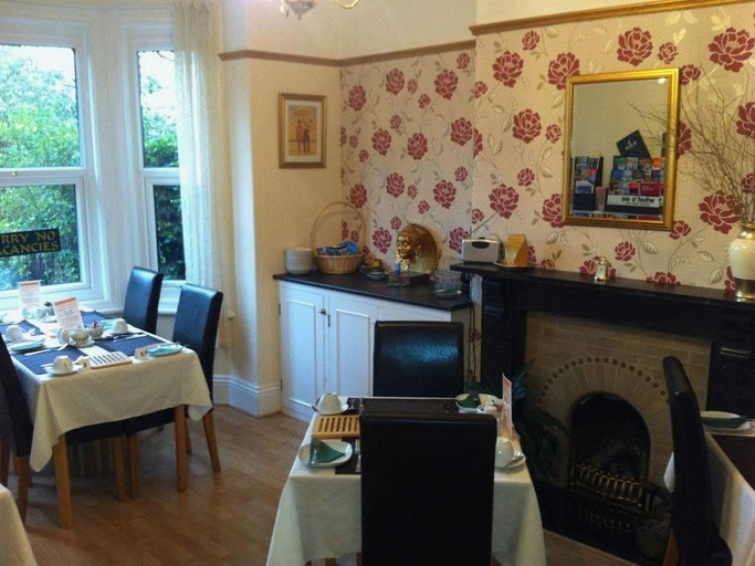 Food & Drinks, Diamonds Lodge Ltd, York
