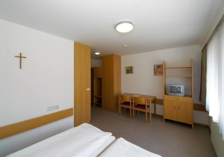 Bedroom 3, Hotel Kolping Wien Zentral, Wien