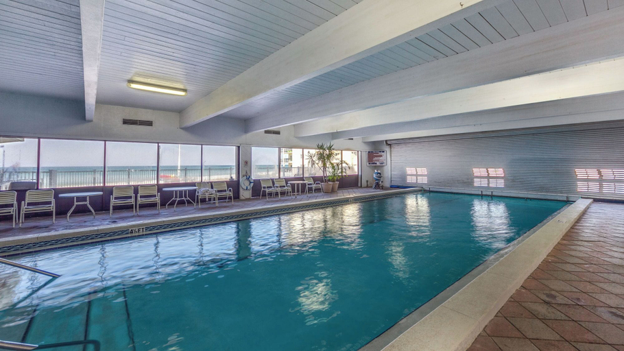 Pool 4, Beachfront PCB 2BR Condo w Pools, Tennis & Gulf Views + Free Attraction Tix!, Bay