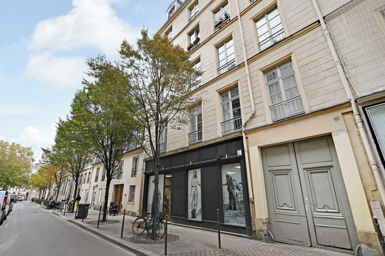 Primary image
