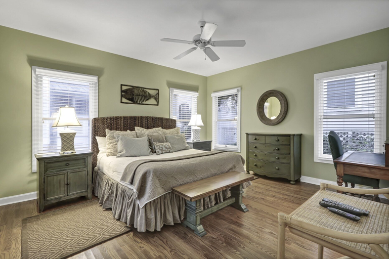 Room 5, Wild Dunes Vacation Homes 3&4 Bedrooms, Charleston