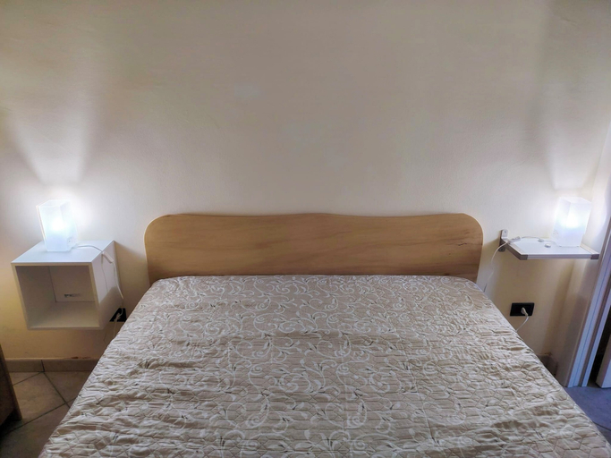 Room 5, Loving Gift, Messina