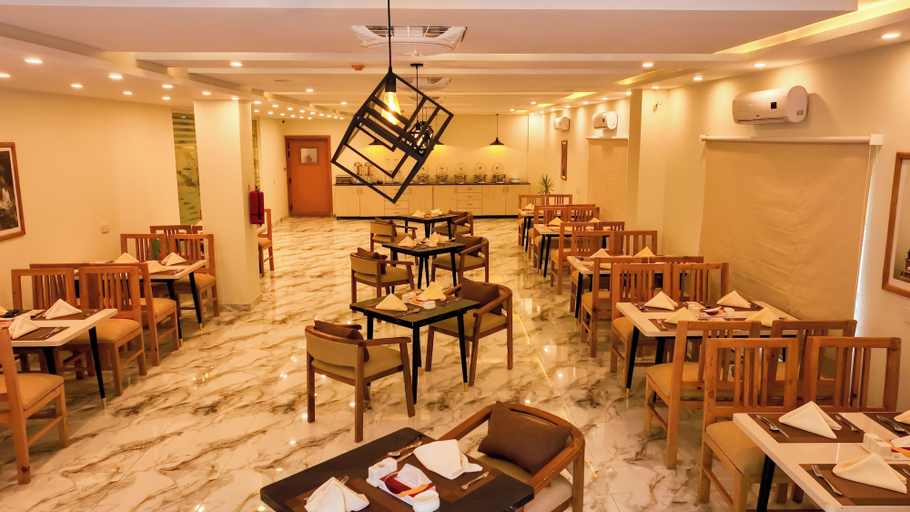 Dining 2, Hotel One Riverside Kaghan, Hazara