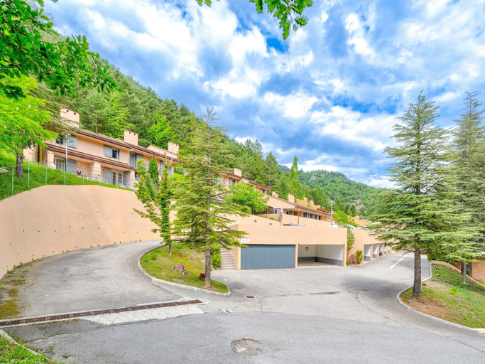 Exterior 3, Lovely Apartment for 7-guests, Alpes-Maritimes