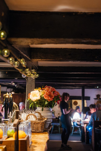 Food & Drinks 4, The Cott Inn, Devon