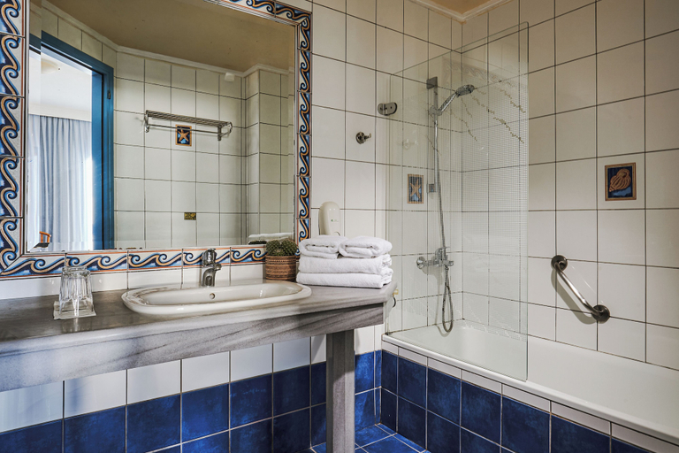 Bathroom 5, Hara Ilios Village, Crete