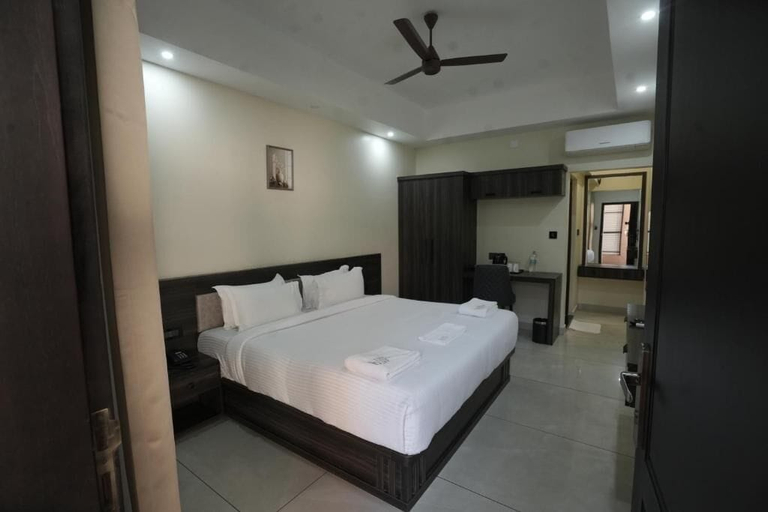 Room 3, Time Square Inn, Kottayam