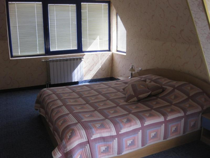 Others 5, Hotel Astoria, Burgas