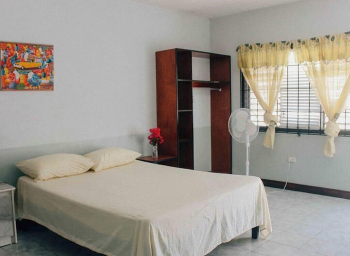 Room 2, Grassroots Negril