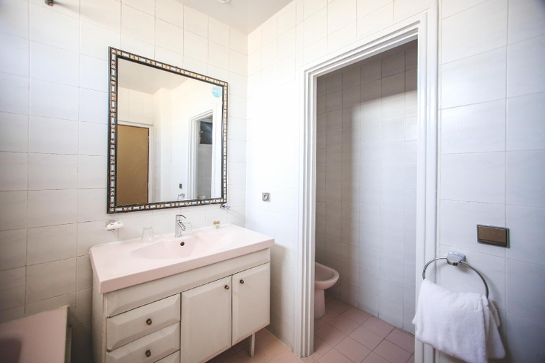 Bathroom 4, Hotel Bab Mansour, Meknès
