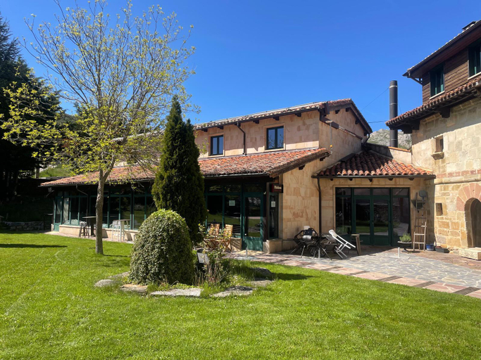 Exterior & Views 1, Hotel Posada Fuentes Carrionas, Palencia