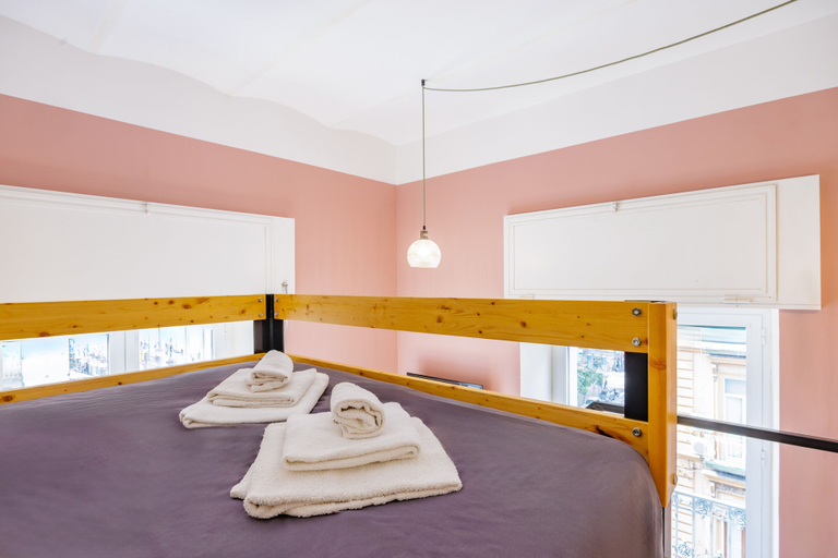 Room 4, Central Station Housing Apartment1, Napoli