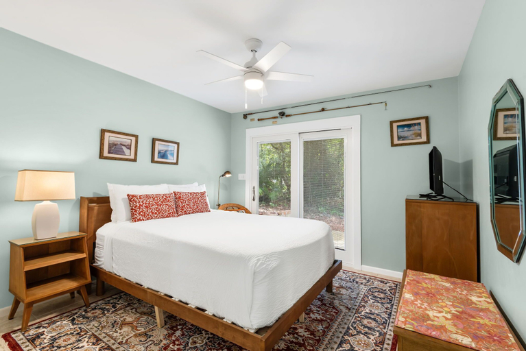 Room 4, Pet Friendly 3BR Home in Miramar Beach w Private Beach Access, Walton