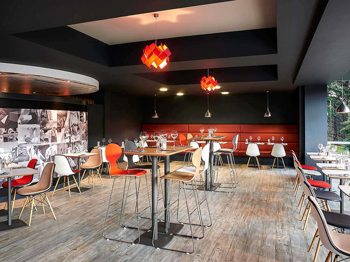 Food & Drinks 5, ibis Swansea, Swansea