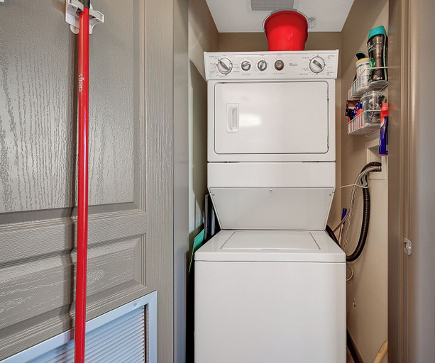 Bathroom 4, Playa Del Sol Retreat 550 | Pool + Hot Tub | Sleeps 6, Central Okanagan