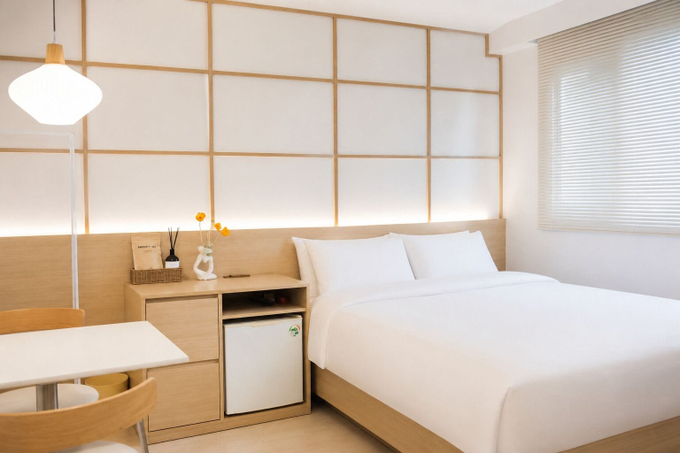 Room 2, Yoonstay Haenggung, Suwon