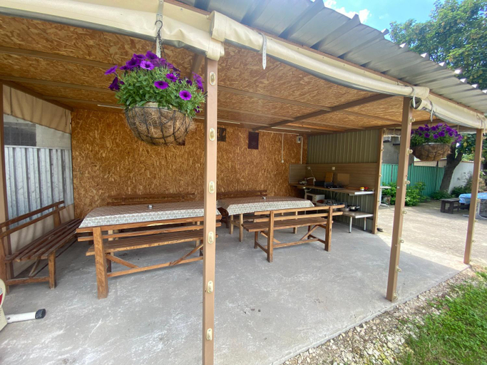 Food & Drinks 4, Gloria Houses-Free Parking, Varna