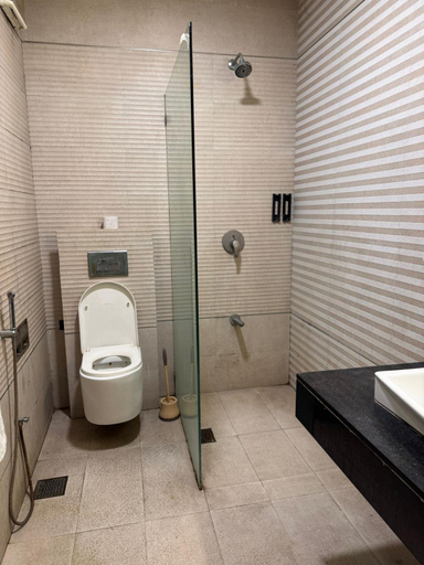 Bathroom 3, Casablanca Motel House, Islamabad