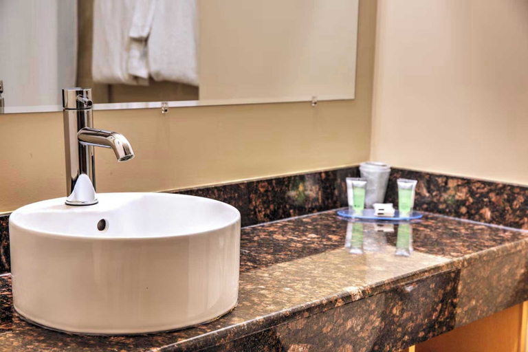 Bathroom 4, Lone Star Hotel, Division No. 16