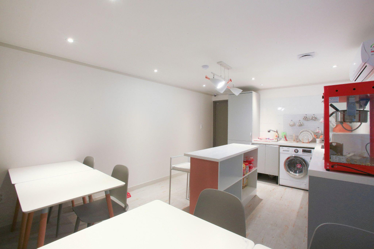 Others 5, yam hotel , Guri