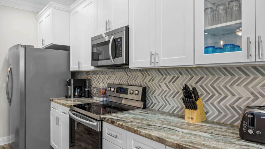 Private kitchen 5, Salty Breeze 3bdr Escape, Bay