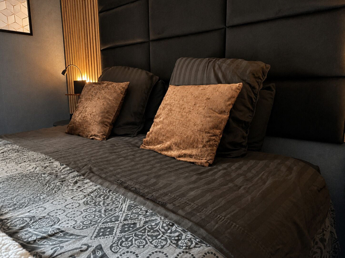 Bedroom 3, Domaine Valenquercy, Lot