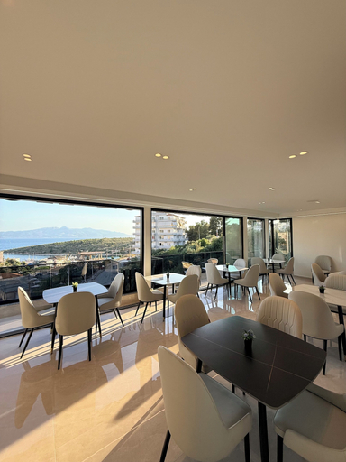 Food & Drinks 4, Marisol Hotel, Sarandës