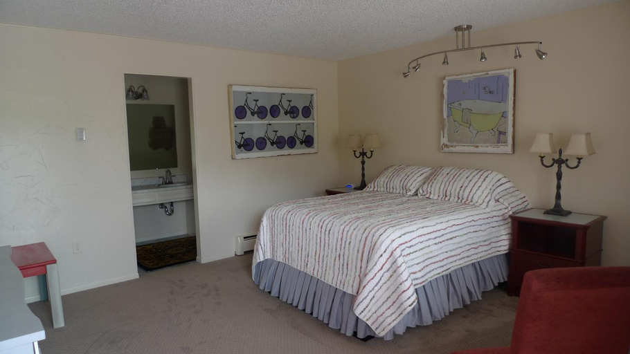 Bedroom 2, Red Wing Motel, El Paso