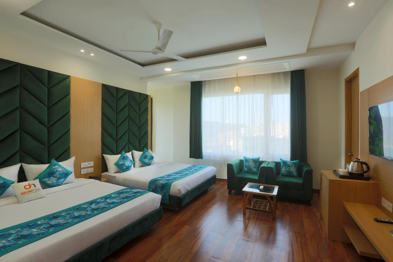 4, Hotel Triton Grand, Delhi