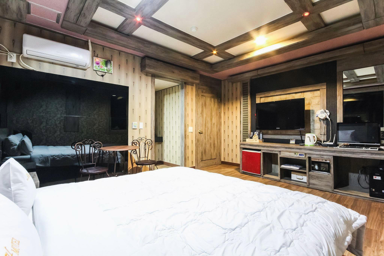 Others 4, Mokpo H, Muan