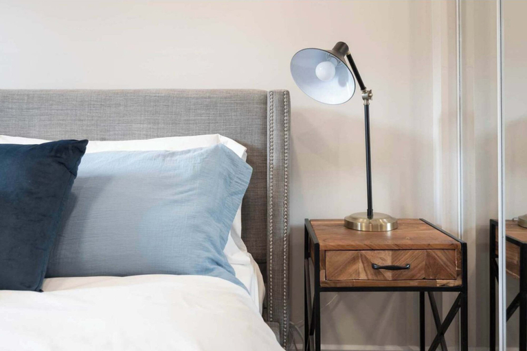 Interior 3, Stylish Modern Family Suite With Patio, Toronto