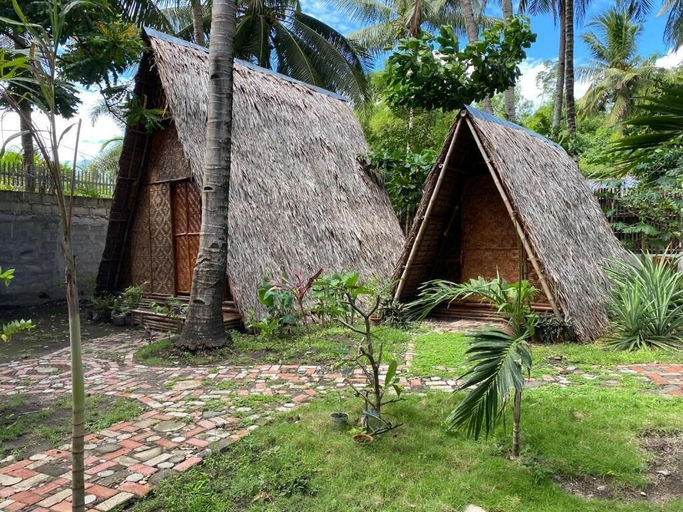 Property grounds 3, Dive Camp, Dauin