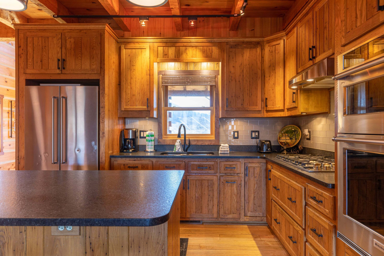 Interior 2, Grand Vista Lodge 7BR With Game Room, Ashe