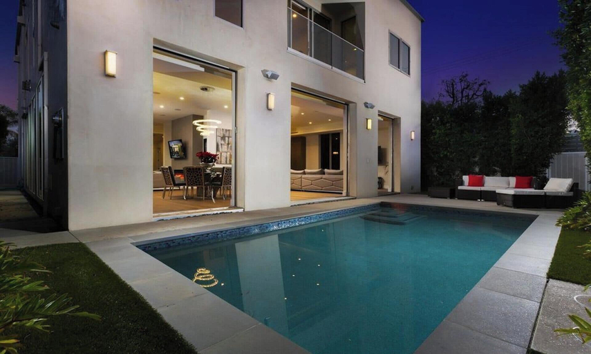 Exterior 2, N Spaulding, Los Angeles