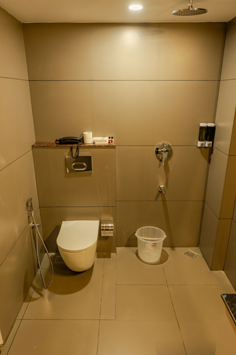 Bathroom 2, HOTEL SKY INTERNATIONAL, Thrissur
