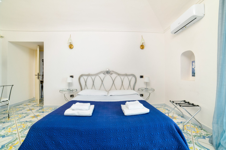 Room 5, Estate4home - La Terrazza di Rosa, Salerno