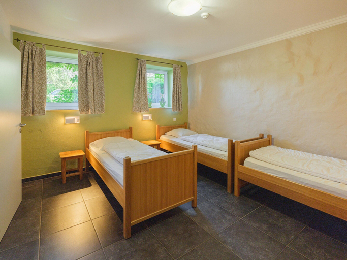 Bedroom 3, Moderscheid Cottage With Spa, Liège