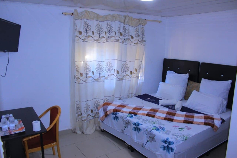 Room 4, inspan lodge, City of Cape Town